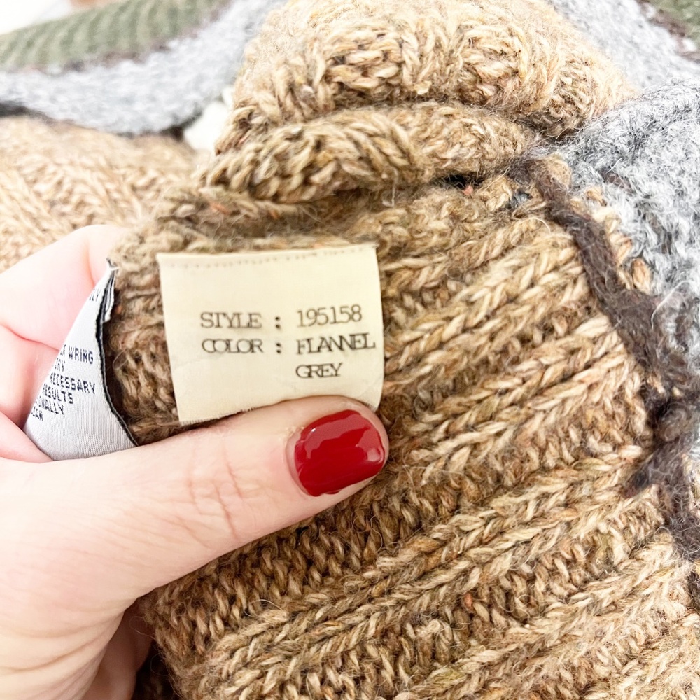 Northern Isles Patchwork Cardigan Patch Pocket Grannie Size Medium - Picture 11 of 11